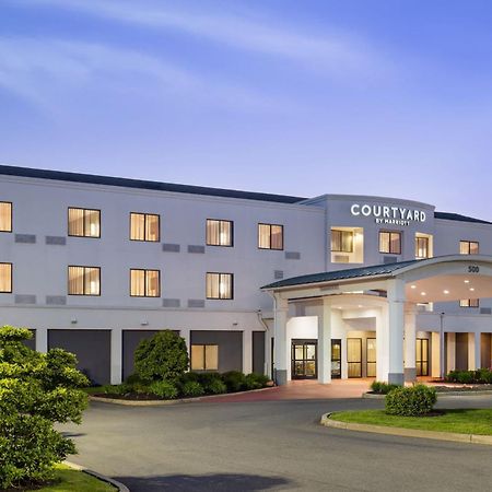 Отель Courtyard By Marriott Кингстон Экстерьер фото