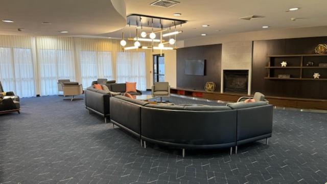 Отель Courtyard By Marriott Кингстон Экстерьер фото