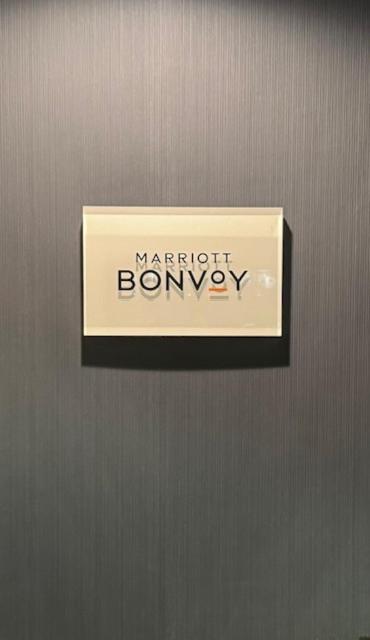 Отель Courtyard By Marriott Кингстон Экстерьер фото